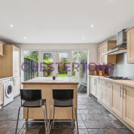 Image 7 - Walnut Tree Road, London, SE10 9EU, United Kingdom - Apartment for rent