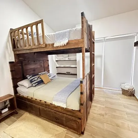 Rent this 3 bed house on Circuito La Parroquia in La Parroquia, 37793