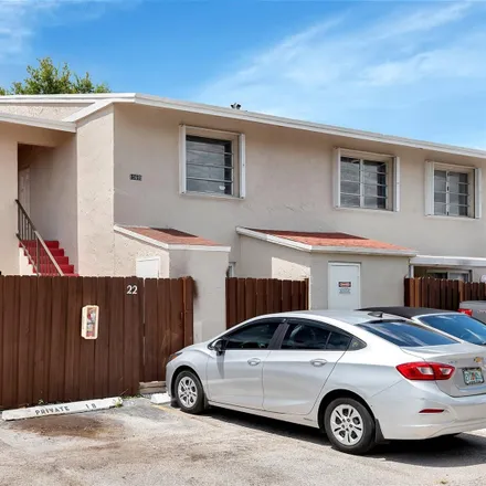 Image 3 - 15685 Southwest 82nd Circle Lane, Miami-Dade County, FL 33193, USA - Townhouse for sale