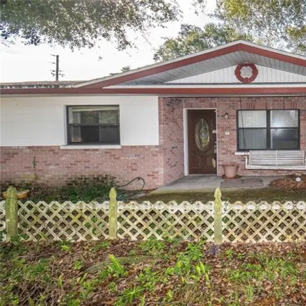 Buy this 3 bed house on 197 Kenilwood Lane in Lakeland, FL 33809