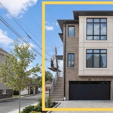 Rent this 3 bed townhouse on Bernar Glass Inc in 1636 Christie Lane, Fort Lee