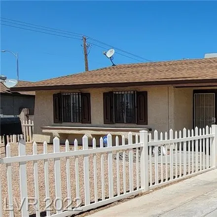 Buy this 3 bed house on 3906 Morning Glory Lane in Clark County, NV 89115