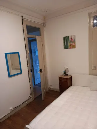 Rent this 7 bed room on Avenida 5