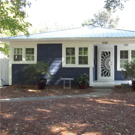 Buy this 3 bed house on 1910 Wilson Street in Fayetteville, NC 28305