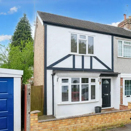 Buy this 3 bed duplex on Cobden Road in Tubbenden, London