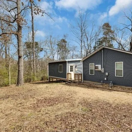 Image 2 - 241 Lew Wallace Road, Crump, Hardin County, TN 38327, USA - House for sale