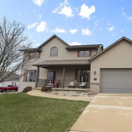 Buy this 5 bed house on 279 Glen View Road in Mount Horeb, WI 53572