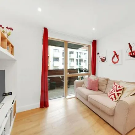 Image 4 - Pilch House, 27 Violet Road, Bromley-by-Bow, London, E3 3XE, United Kingdom - Apartment for sale