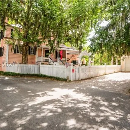 Image 4 - The Beaufort Day Spa, 612 North Street, Beaufort, SC 29902, USA - House for sale