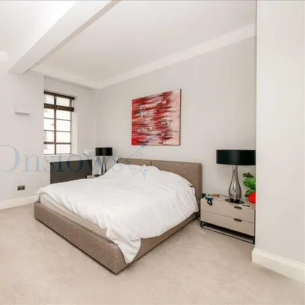 Image 8 - 5 Princes Gate, London, SW7 1QL, United Kingdom - Apartment for rent