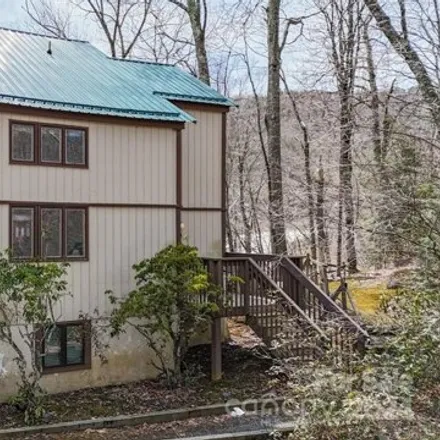 Buy this 3 bed condo on Sugar Mountain Drive in Sugar Mountain, Avery County