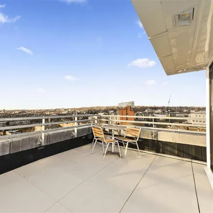 Image 4 - Boydell Court, London, NW8 6NG, United Kingdom - Apartment for rent