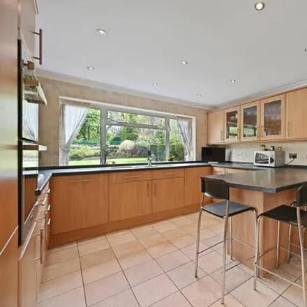 Image 4 - The Highway, London, SM2 5QS, United Kingdom - House for sale