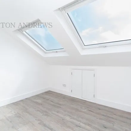 Image 6 - 15 St. Andrew's Road, London, W7 2NX, United Kingdom - House for rent