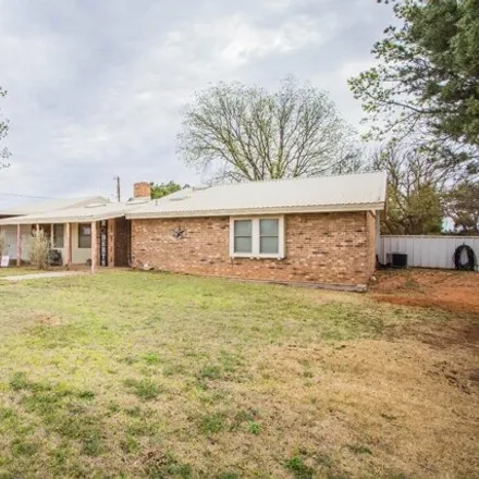 Buy this 3 bed house on 193 Quail Ridge Road in Yoakum County, TX 79323