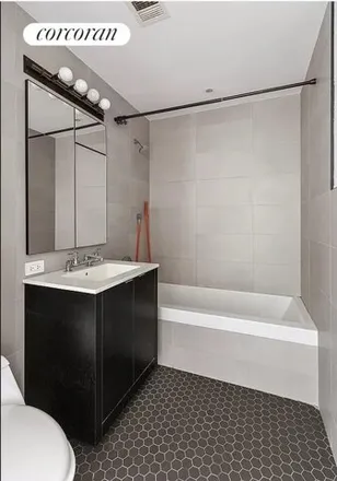 Image 4 - 538 West 28th Street, New York, NY 10001, USA - Condo for sale