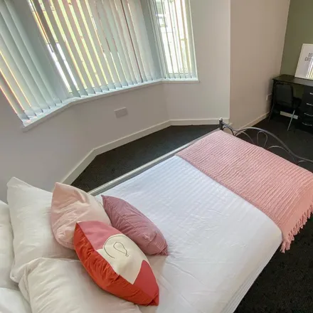 Rent this 1 bed room on 46 Leopold Road in Liverpool, L7 8SR