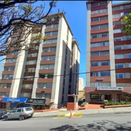 Image 2 - Edificio Jama, Avenida Gaspar de Villarroel, 170513, Quito, Ecuador - Apartment for rent