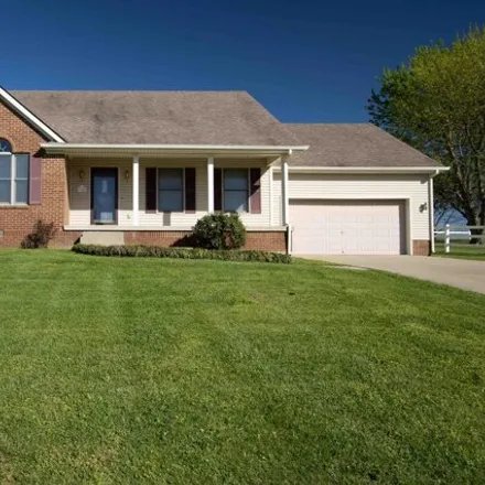 Buy this 3 bed house on 150 Pin Oak Drive in Lancaster, KY 40444