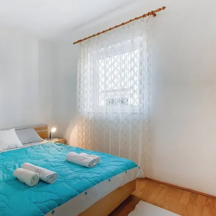 Rent this 2 bed apartment on 51553 Mali Lošinj