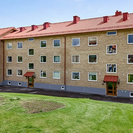 Rent this 3 bed apartment on Karlsbergsgatan 14 in 504 60 Borås, Sweden