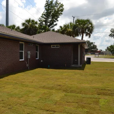 Image 3 - Lucille Moore Elementary School, 1900 Michigan Avenue, Panama City, FL 32405, USA - Duplex for sale