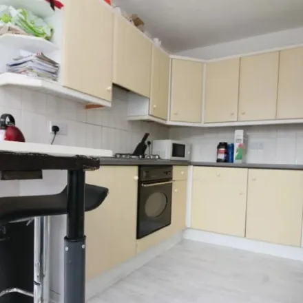 Image 4 - Kingdon House, Galbraith Street, Cubitt Town, London, E14 3LP, United Kingdom - Apartment for rent