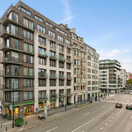 Rent this 1 bed apartment on Boulevard du Jardin Botanique - Kruidtuinlaan 3 in 1000 Brussels, Belgium