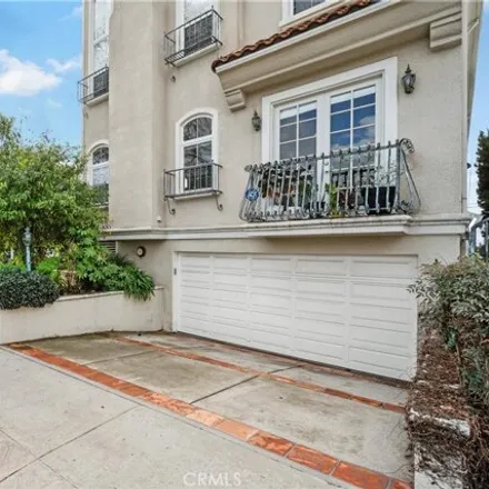 Image 3 - 1755 Armacost Avenue, Los Angeles, CA 90025, USA - Townhouse for sale