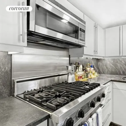 Image 4 - 305 Second Ave Apt 319, New York, 10003 - Condo for rent
