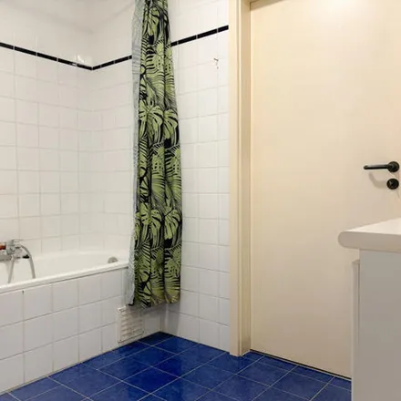 Rent this 2 bed apartment on Rue de Longtain 28 in 7100 La Louvière, Belgium