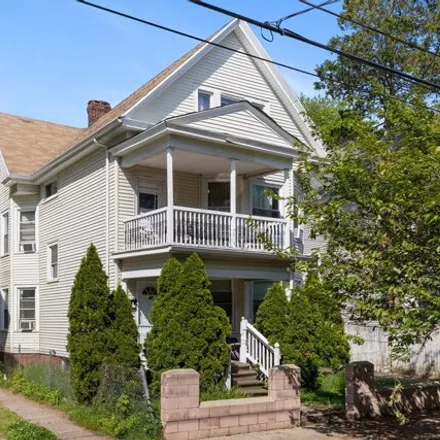 Buy this 9 bed house on 47 Dickerman St in New Haven, Connecticut