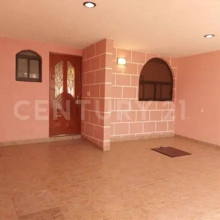 Rent this 3 bed house on Calle Clarisas 221 in Villa Ciruelos, 76091 Candiles
