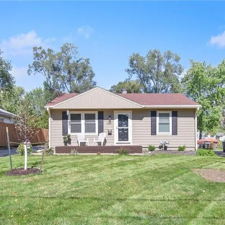 Buy this 3 bed house on 6201 Crown Lane in Des Moines, IA 50311