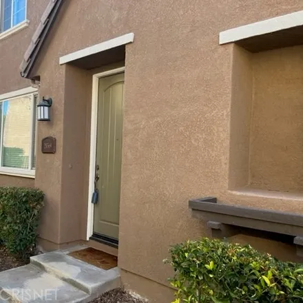 Rent this 3 bed townhouse on 28363 Mirabelle Lane in Santa Clarita, CA 91350