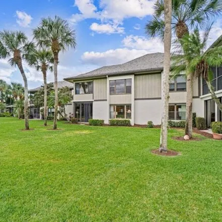 Rent this 3 bed condo on unnamed road in Wellington, FL 33414