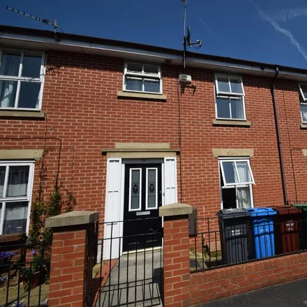 Rent this 3 bed townhouse on 27 Heron Street in Manchester, M15 5PR