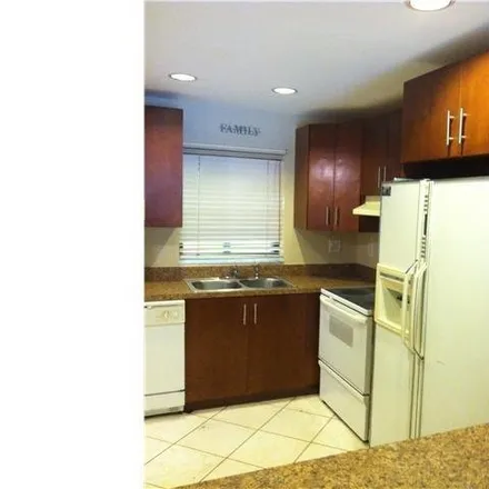 Image 3 - 3029 Riverside Drive - Condo for rent