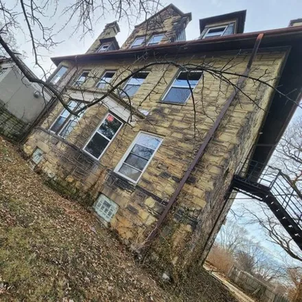 Image 3 - 618 Forest Avenue, Cincinnati, OH 45229, USA - House for sale