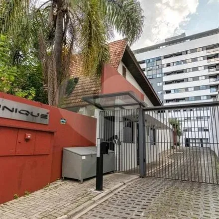 Buy this 2 bed apartment on Avenida João Gualberto 433 in Alto da Glória, Curitiba - PR