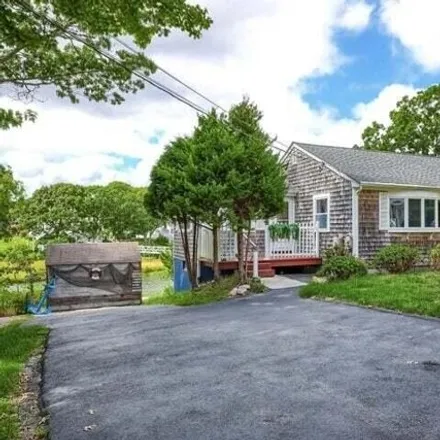 Rent this 3 bed house on 171 Edgewater Drive West in Barnstable County, Falmouth