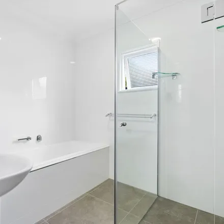 Image 3 - 10 Gabon Street, Stafford QLD 4053, Australia - Apartment for rent