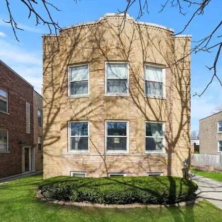 Buy this 6 bed house on 5726 North Francisco Avenue in Chicago, IL 60659