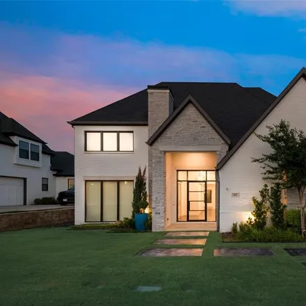 Buy this 4 bed house on 812 Winding Ridge Trail in Southlake, TX 76092