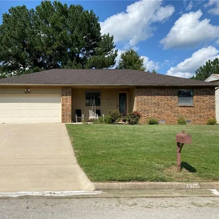 Rent this 3 bed house on 2805 West Beech Street in Rogers, AR 72756