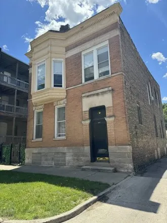 Rent this 4 bed apartment on 847 E 65th St Unit 2 in Chicago, Illinois