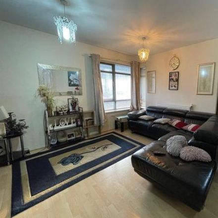 Rent this 3 bed house on Viscount Drive in Tyburn B35, United Kingdom