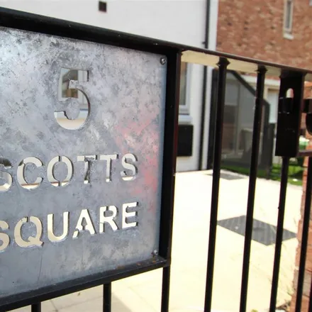 Image 6 - Scotts Square, Hull, HU1 1AU, United Kingdom - House for rent