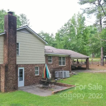 Image 6 - 400 Burns Street, Wadesboro, NC 28170, USA - House for sale