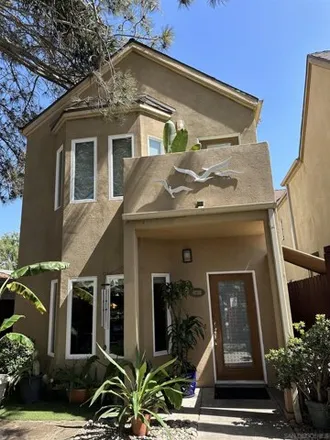 Image 1 - 4682 Greene Street, San Diego, CA 92017, USA - House for sale